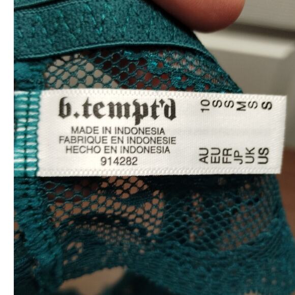 b.tempt'd by Wacoal NWT Small Green Spruced-Up Lace Kiss Unlined Bralette - Picture 5 of 7